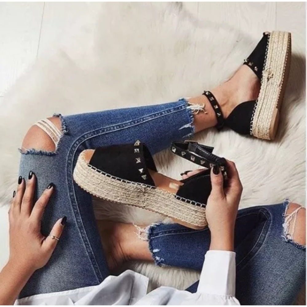 Studded Espadrille sandal - Picture 2 of 4